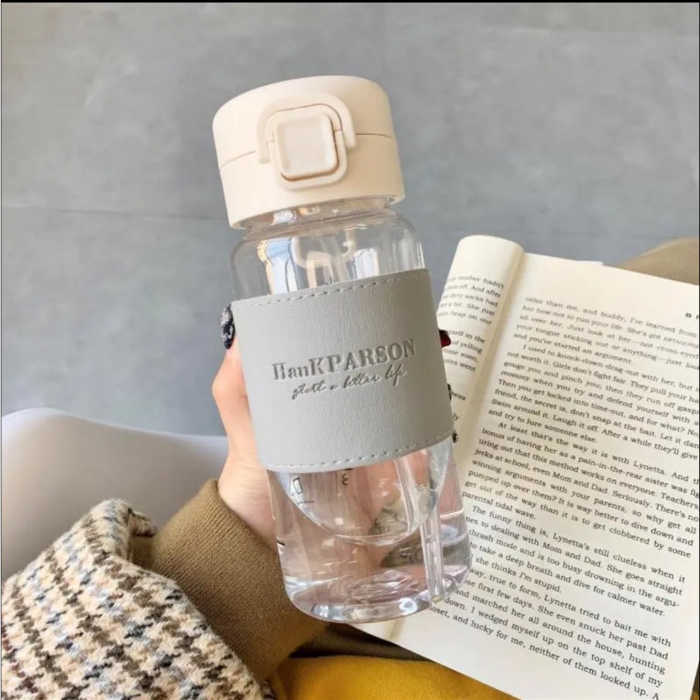 Reusable & Portable Plastic Water Bottle With Straw